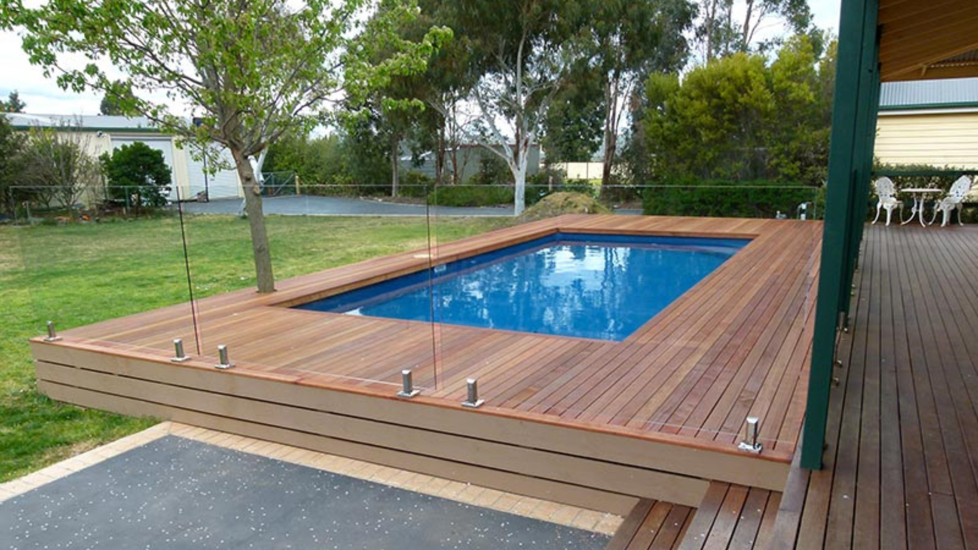 PLUNGE POOL